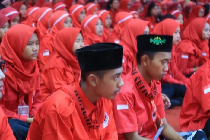 Santri_BerSholawat_di_Panti_Marhaen