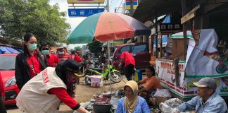 Cegah Corona, DPC PDI Perjuangan Kabupaten Brebes Bersama Paramitha Semprot Terminal dan Pasar