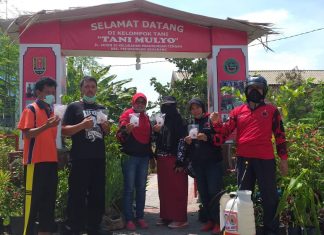 Srikandi PDI Perjuangan Kota Semarang Bagikan Sembako dan APD