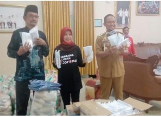 Arif Sugiyanto PDI Perjuangan Kebumen Bagikan 5000 Paket Sembako