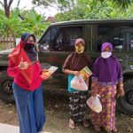 Bagi Sembako, Cara dr. Messy Peduli Masyarakat Kab