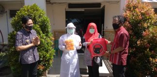 Bambang Kusriyanto Serahkan Bantuan APD untuk Puskesmas Bergas