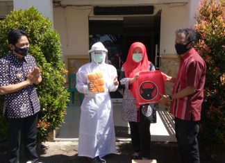 Bambang Kusriyanto Serahkan Bantuan APD untuk Puskesmas Bergas