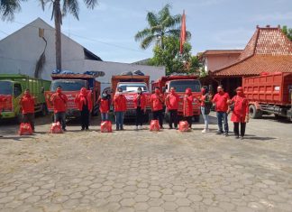 DPC PDI Perjuangan Grobogan Distribusikan 2.600 Bingkisan Lebaran kepada Seluruh PAC