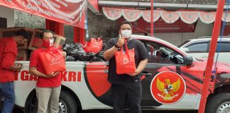 DPC PDI Perjuangan Kabupaten Sragen Bagikan Ribuan Paket Sembako untuk Kader Partai