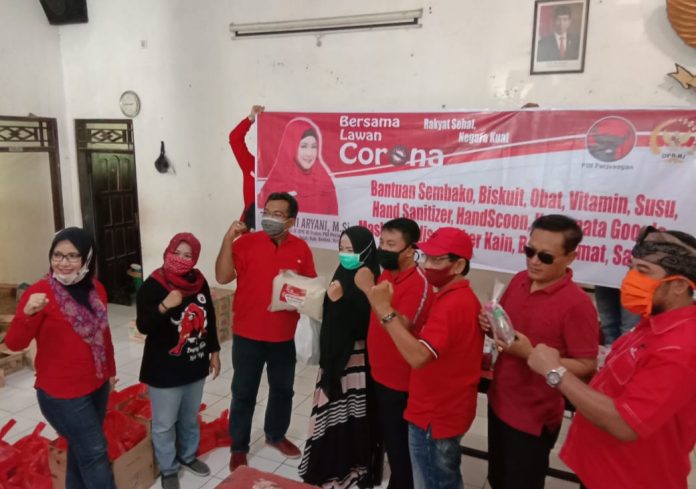 DPC PDI Perjuangan Kota Tegal Terima Bantuan Dari