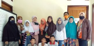 Kader PDI Perjuangan Kab. Banjarnegara Salurkan Bantuan 150 Paket Sembako