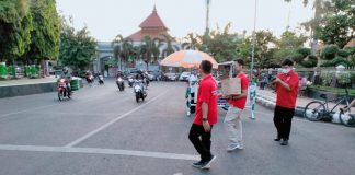 Komunitas Juang Kab. Kudus Bagikan 500 Takjil