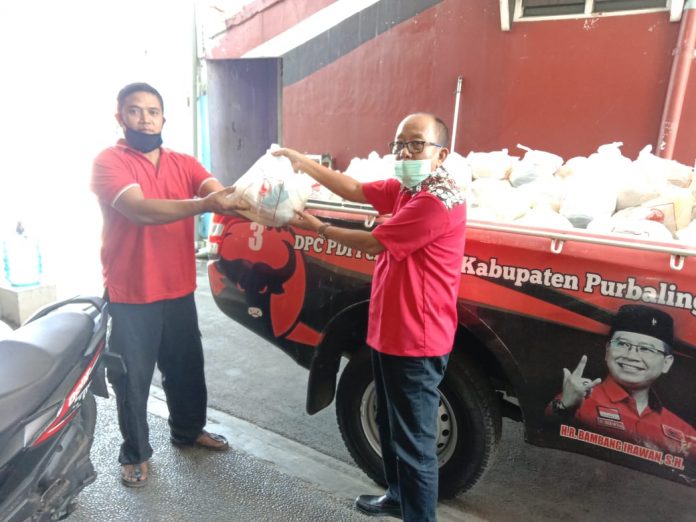 Moch. Ichwan Bagikan 1.000 Paket Sembako