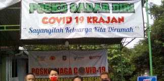 PDI Perjuangan Purworejo Serahkan Bantuan Alat Cuci Tangan serta APD di Wilayah Perbatasan