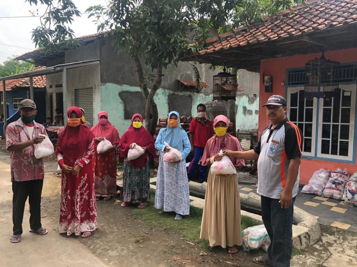 Paramitha Widya Kusuma Bagikan 20 Ribu sembako