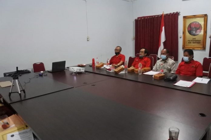 DPC PDI Perjuangan Banyumas Ikuti Rapat Konsolidasi Organisasi Secara Virtual