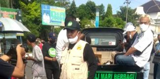 Jumat Barokah, Kusnendro Ikut Berbagi