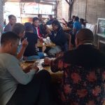 Warung-makan-sambal-petir