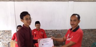 DPC PDI Perjuangan Purworejo Serahkan Hadiah Lomba Video Lagu Yaa Lal Wathon