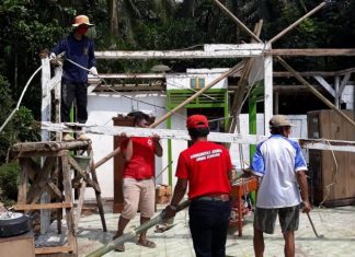 Gotong Royong Bedah Rumah Kader Komunitas Juang Kabupaten Banyumas