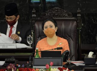 Puan Maharani Puji Baju Adat Jokowi di Sidang Tahunan