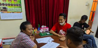 Komunitas Juang Kota Surakarta Bantu Persiapan Rapat Pleno Tim Pemenangan Gibran-Teguh