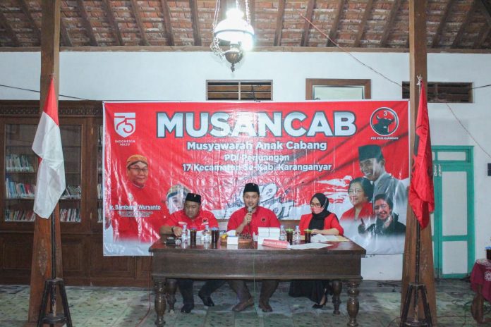 PDI Perjuangan Karanganyar Lantik PAC