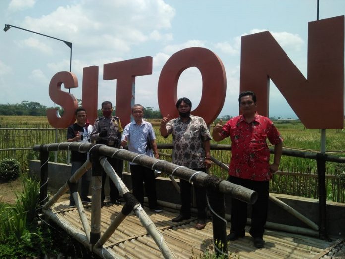 Serap Aspirasi Masyarakat, Bambang Haryanto Baharudin Kunjungi Destinasi Wisata Siton Desa Banjaranyar