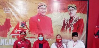 Hj. Sri Ruwiyati Kawal Pendaftaran Paslon Bupati Purbalingga