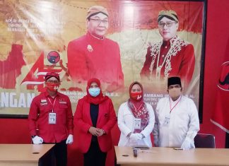 Hj. Sri Ruwiyati Kawal Pendaftaran Paslon Bupati Purbalingga