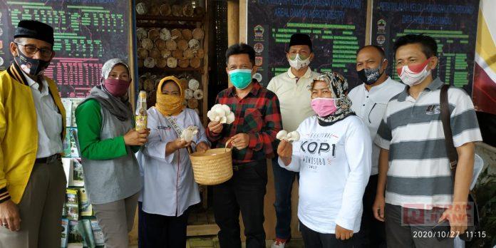 Afif Berikan Apresiasi Kepada Srikandi KWT