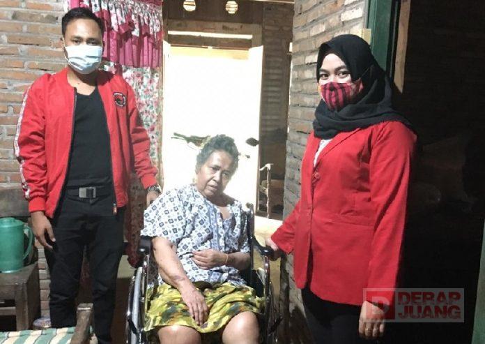 Amalkan Panca Setya, Komunitas Juang Jepara Berikan Bantuan Kursi Roda (2)
