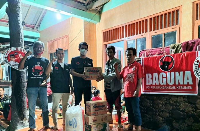Baguna PDI Perjuangan Kebumen Peduli Bencana Tanah Longsor