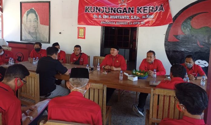 DPC PDI Perjuangan Gelar Rapat Terbatas Bersama Dewan Mentor Juang (4)