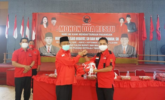 Pembagian Seragam, Tingkatkan Semangat Juang Kader Boyolali