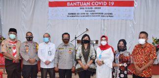 SKK Migas bersama Komisi VII DPR RI Salurkan Bantuan Sembako