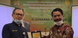Sunarna Sosialisasikan Pengolahan Hasil Perkebunan Kelapa di Cilacap