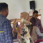 Antusiasme Kader PDI Perjuangan Lakukan Pengukuran Seragam Satgas (2)