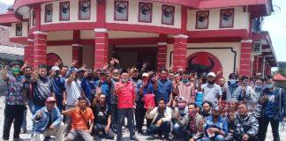 Antusiasme Kader PDI Perjuangan Lakukan Pengukuran Seragam Satgas