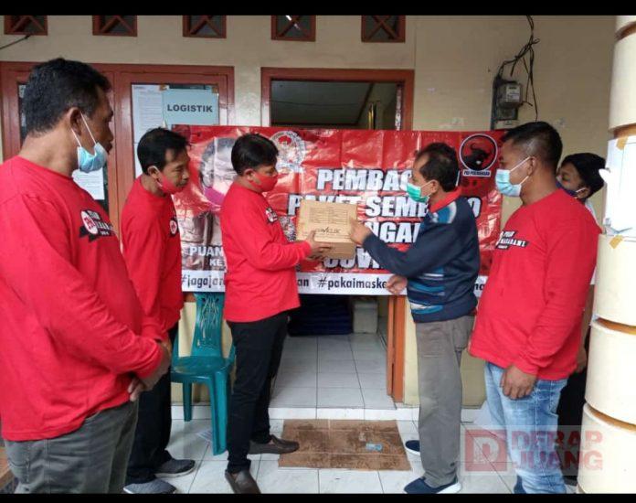 Hartanto-Salurkan-Sembako-Kepada-Masyarakat-Terdampak-Status-Siaga-Gunung-Merapi2