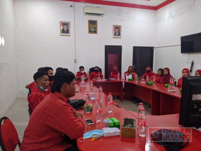Komunitas Juang Sragen Ikuti Webinar HUT Komunitas Juang Jawa Tengah Ke-7 dan Lakukan Bakti Sosial(3)