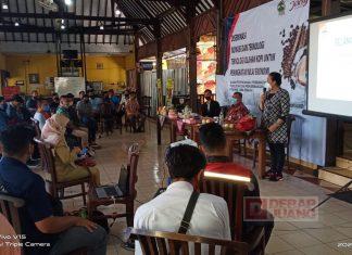 Kunjungi Dapil di Kota Tegal, dr. Messy Widyastuti Bekali Generasi Milenial Ketrampilan Meracik Kopi