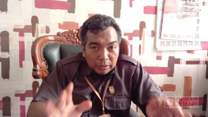 Mas Uyip Pertanyakan Revitalisasi Alun-alun Kota Tegal