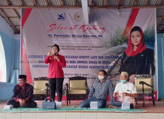 Mbak Mitha Berikan Bantuan Alat Untuk Petani Rumput Laut di Brebes