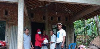 Ristawati Purwaningsih Berikan Bantuan Kepada Masyarakat Terdampak Tanah Longsor