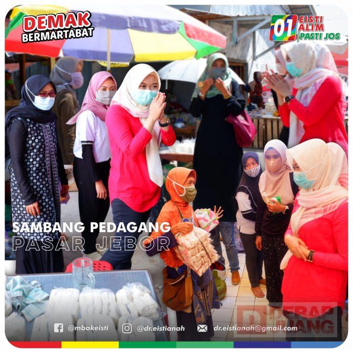 Sambang Pasar, Mbak Eisti Sosialisasikan Program Kesejahteraan Wong Cilik