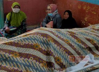 Senior PDI Perjuangan Kota Tegal Tutup Usia, Hj. Rosalina Sambangi Keluarga Duka