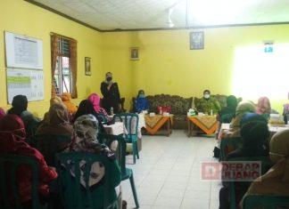 Sosialisasi Peningkatan Kapasitas Perempuan dalam Pengambilan Proses Keputusan
