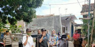 Wujudkan Aspirasi Konstituen, Hj. Rosalina Berikan Bantuan Keranda