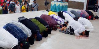 Deklarasi Kemenangan, Eisti-Alim Lakukan Sujud Syukur