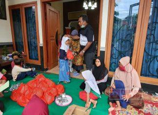 H. Edy Suripno Berikan Santunan Kepada Anak Yatim