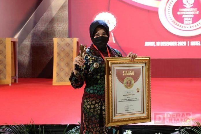 Hj. Sri Mulyani Terima Penghargaan IGA Tahun 2020