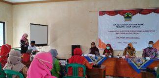 Hj. Sri Ruwiyati Berikan Sosialisasi Peningkatan Partisipasi Perempuan