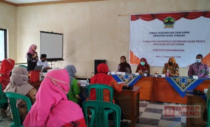 Hj. Sri Ruwiyati Berikan Sosialisasi Peningkatan Partisipasi Perempuan (2)